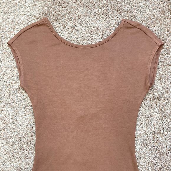 Forever 21 Low Scoop Back Short Sleeve Bodysuit Dusty Pink Brown Mauve NWOT XS - Picture 11 of 16